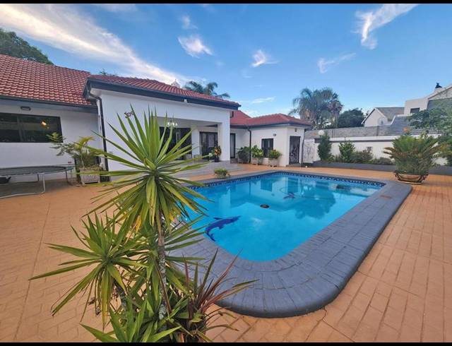 5 BEDROOM HOUSE FOR SALE IN WATERKLOOF RIDGE